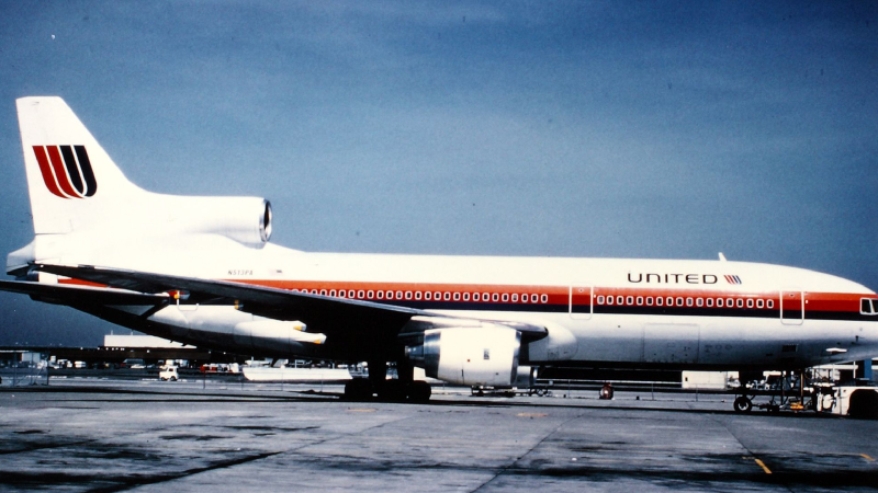 Illustration for article titled 27 Stylish Airliner Liveries From The Past